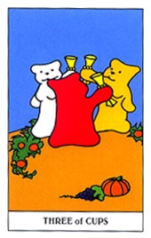 Lá Three of Cups trong bộ Gummy Bear Tarot