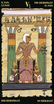 Ý nghĩa lá V The Hierophant trong bộ bài Egyptian Tarot
