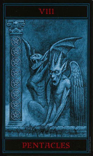 Lá Eight of Pentacles – Gothic Tarot