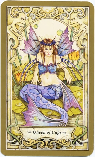 Lá Queen of Cups – Mystic Faerie Tarot