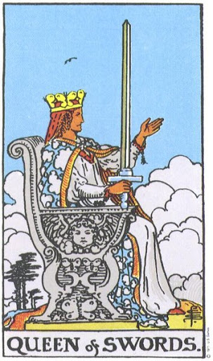 Ý Nghĩa Biểu Tượng 78 Lá Bài Tarot – Queen of Swords