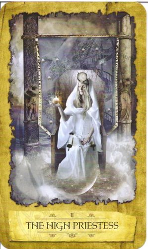 Ý nghĩa lá The High Priestess trong bộ Mystic Dreamer Tarot