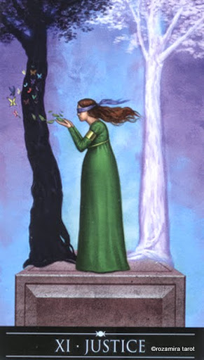 Ý nghĩa lá XI - Justice trong bộ Silver Witchcraft Tarot