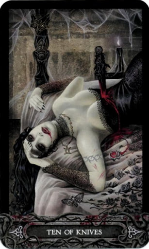 Ý nghĩa lá bài Ten of Knives trong bộ bài Tarot of Vampyres